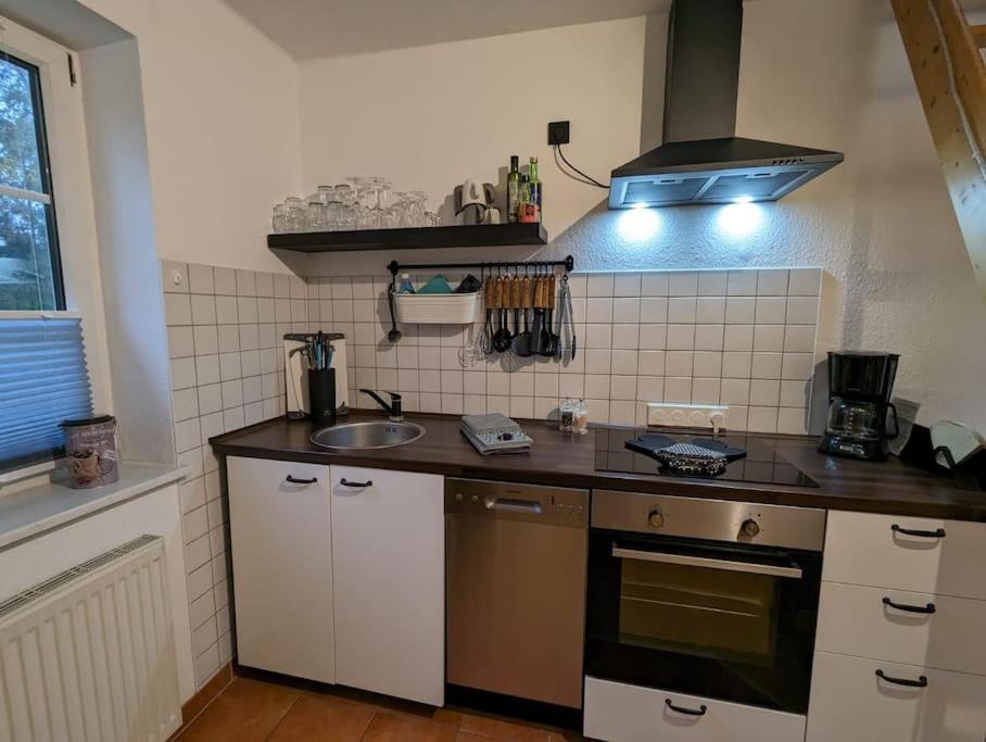 Apartamento Die Kleine Klecks Am Jasmunder Bodden Bergen Auf Rugen Exterior foto